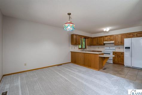 2230-2228 W Dream Drive North Mankato MN 56003