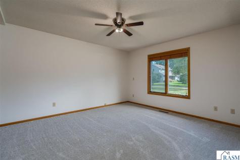 2230-2228 W Dream Drive North Mankato MN 56003