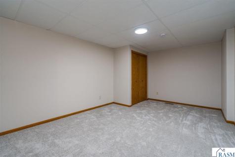 2230-2228 W Dream Drive North Mankato MN 56003