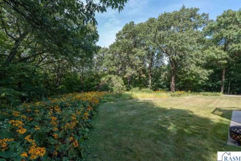 2230-2228 W Dream Drive North Mankato MN 56003