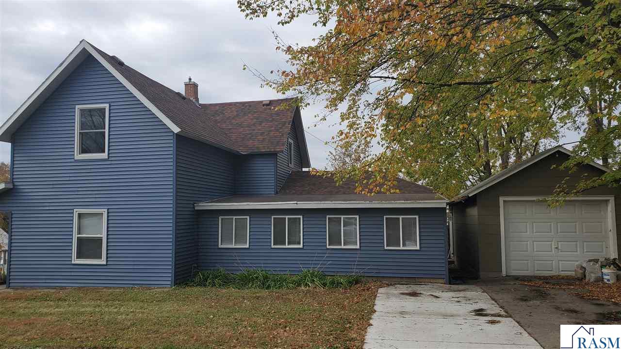 221 Bridge Street Le Sueur MN 55148
