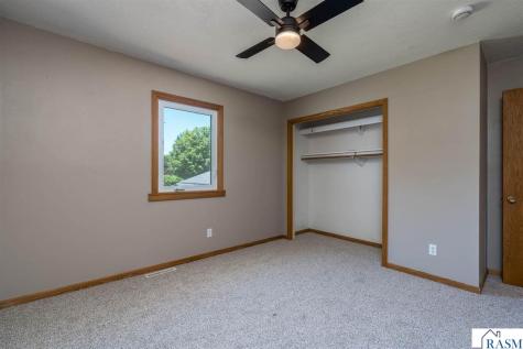 1655 Valley View Drive North Mankato MN 56003