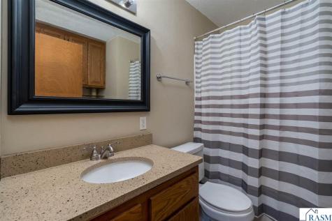 1655 Valley View Drive North Mankato MN 56003