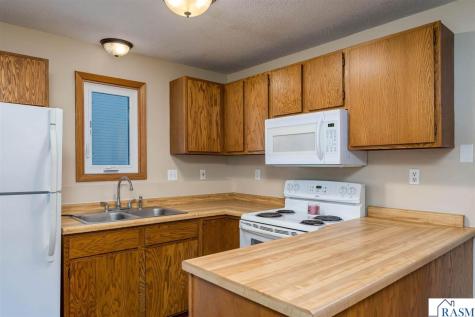 1655 Valley View Drive North Mankato MN 56003