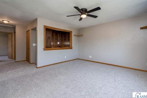 1655 Valley View Drive North Mankato MN 56003