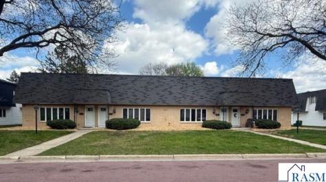 412 Holly Lane Mankato MN 56001