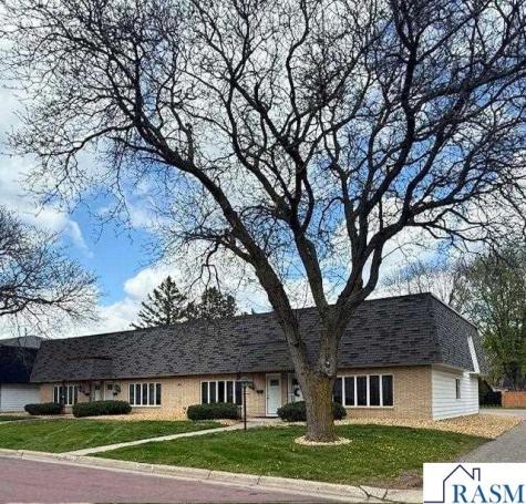412 Holly Lane Mankato MN 56001