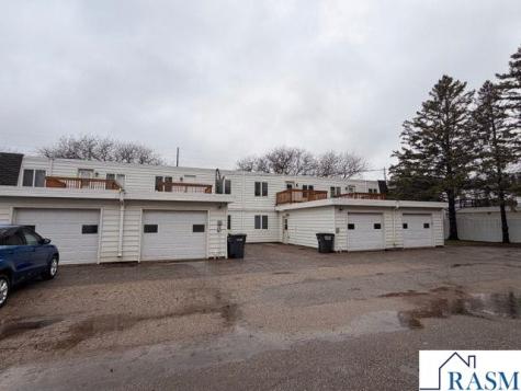 412 Holly Lane Mankato MN 56001