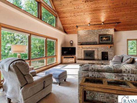 41748 E Shore Drive Kilkenny MN 56052