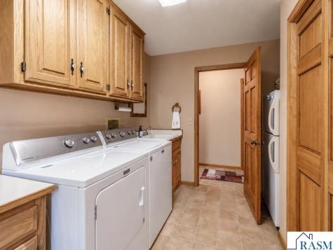 41748 E Shore Drive Kilkenny MN 56052