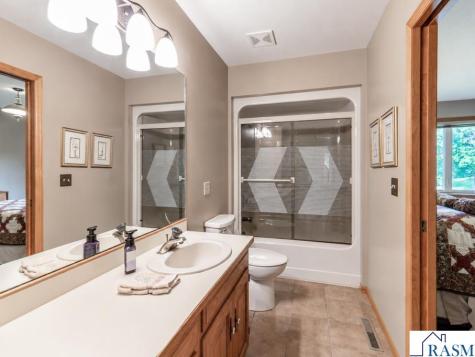 41748 E Shore Drive Kilkenny MN 56052