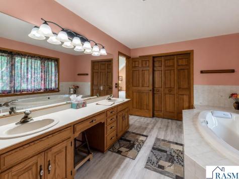 41748 E Shore Drive Kilkenny MN 56052