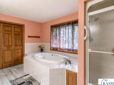 41748 E Shore Drive Kilkenny MN 56052