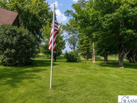 41748 E Shore Drive Kilkenny MN 56052