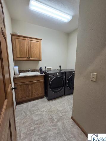 2327 Lake Avenue New Ulm MN 56073