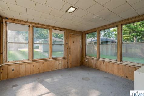 1509 N 2nd Street Mankato MN 56001