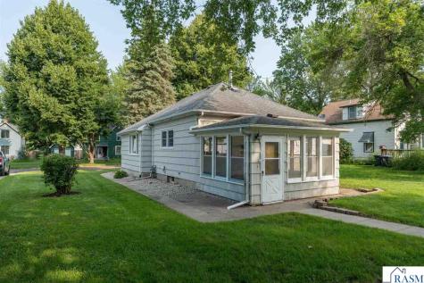 1509 N 2nd Street Mankato MN 56001