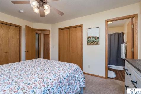 132 Tattler Lane Mankato MN 56001