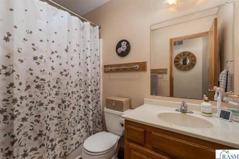 132 Tattler Lane Mankato MN 56001