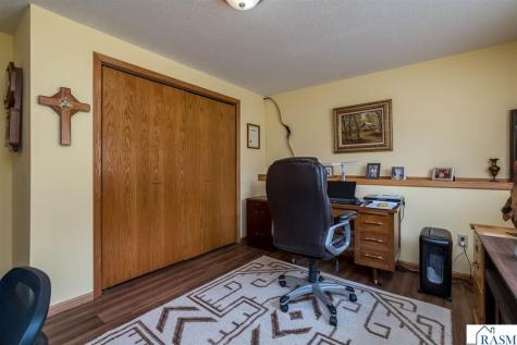 132 Tattler Lane Mankato MN 56001