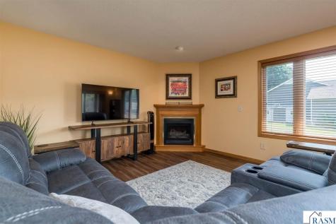 132 Tattler Lane Mankato MN 56001