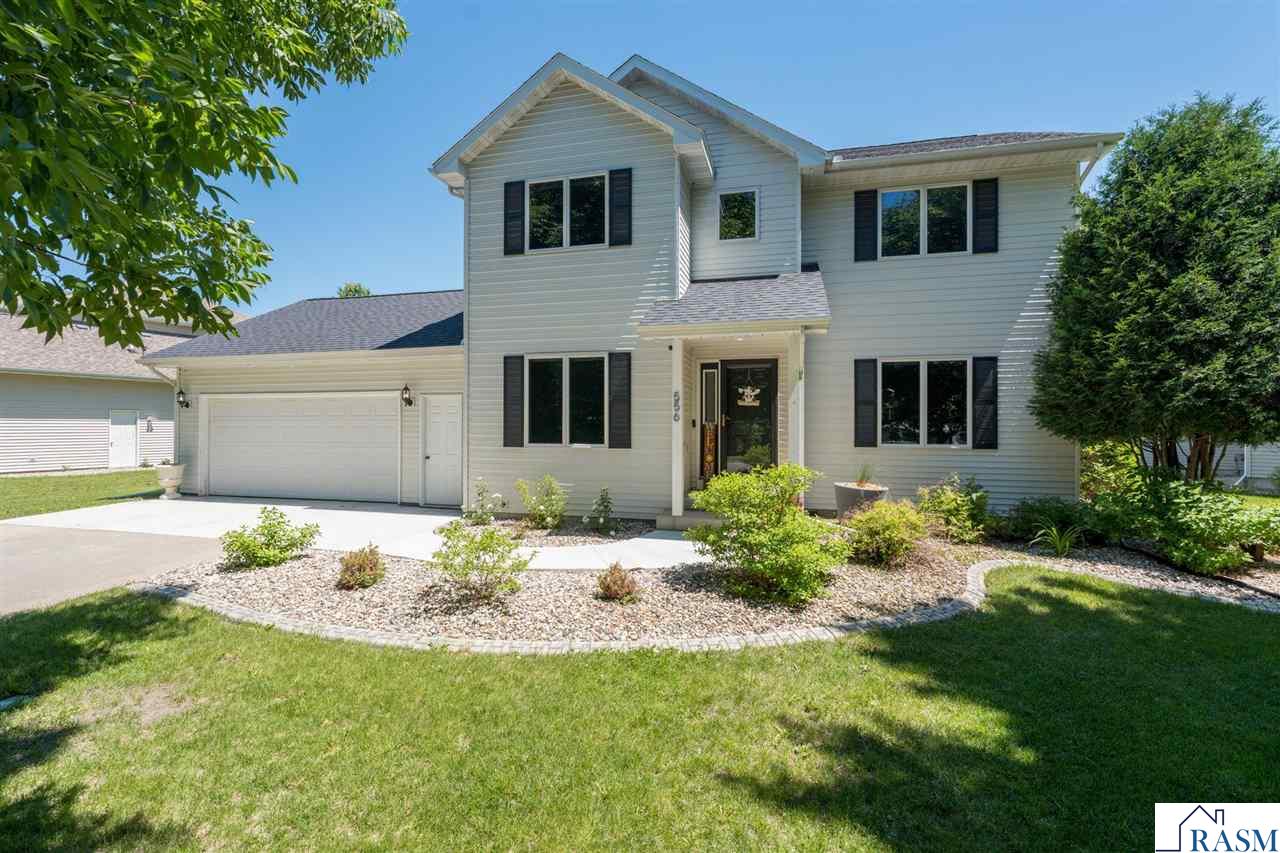 556 Ivy Lane North Mankato MN 56003