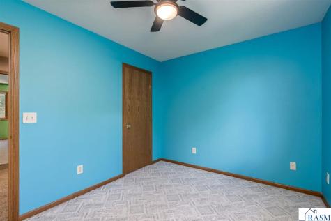 556 Ivy Lane North Mankato MN 56003