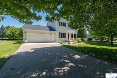 556 Ivy Lane North Mankato MN 56003