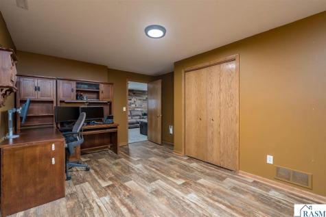 556 Ivy Lane North Mankato MN 56003