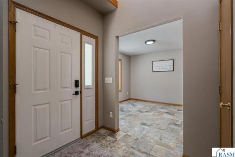 556 Ivy Lane North Mankato MN 56003