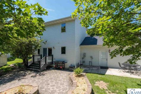 556 Ivy Lane North Mankato MN 56003
