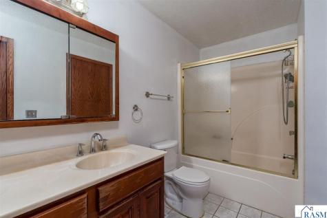 2409 Fair Street Mankato MN 56001
