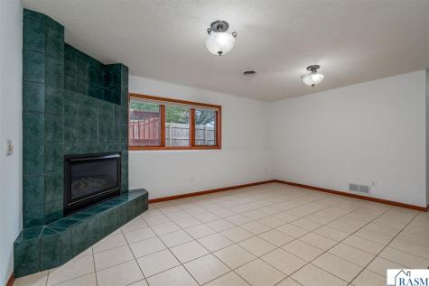 2409 Fair Street Mankato MN 56001