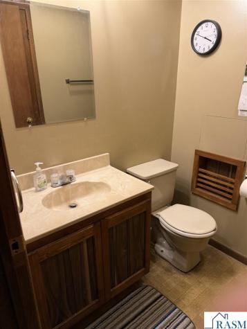 605 10th Avenue NW Waseca MN 56093