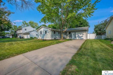 129 Marabou Drive Mankato MN 56001