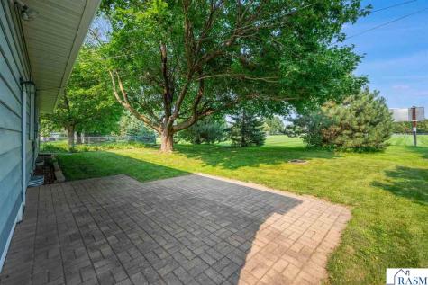 129 Marabou Drive Mankato MN 56001