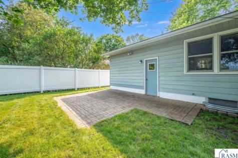 129 Marabou Drive Mankato MN 56001