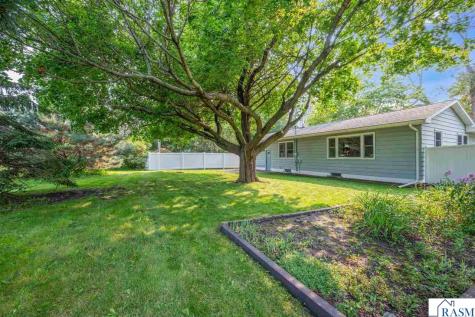 129 Marabou Drive Mankato MN 56001