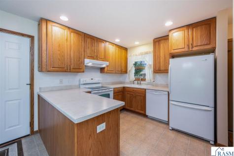 129 Marabou Drive Mankato MN 56001