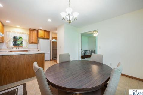 129 Marabou Drive Mankato MN 56001