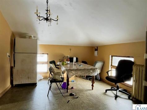 147 N 5th Street Butterfield MN 56120