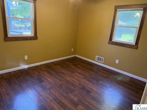 1104 S Payne Street New Ulm MN 56073