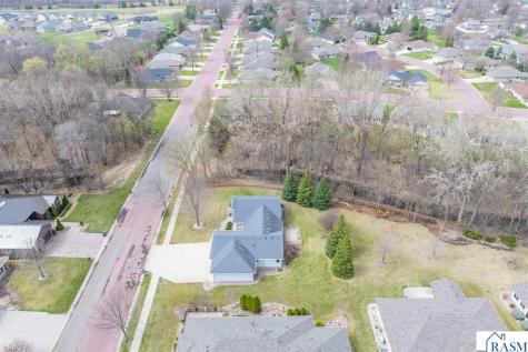 100 Crystal Lane Mankato MN 56001