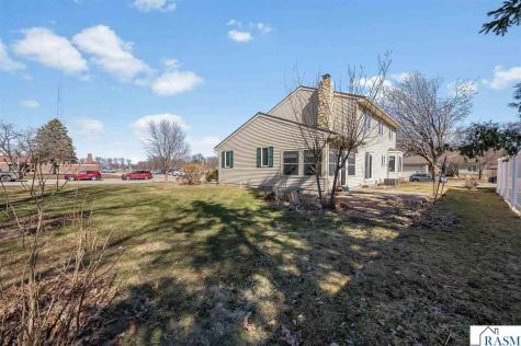1805 Marie Lane North Mankato MN 56003