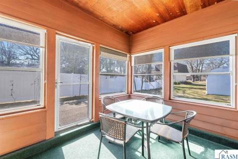 1805 Marie Lane North Mankato MN 56003