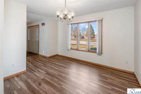 1805 Marie Lane North Mankato MN 56003