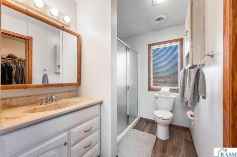 1805 Marie Lane North Mankato MN 56003