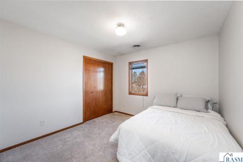1805 Marie Lane North Mankato MN 56003