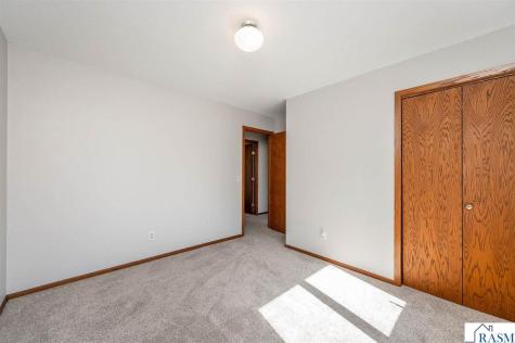 1805 Marie Lane North Mankato MN 56003
