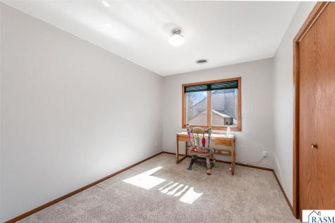 1805 Marie Lane North Mankato MN 56003